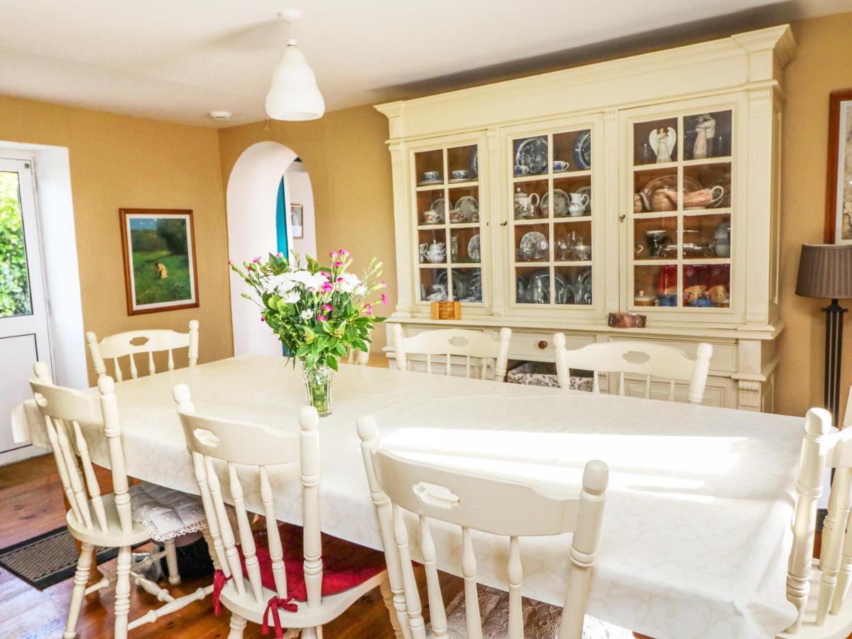 Julie'S Cottage Касълайлънд Екстериор снимка